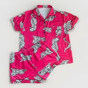 Womens Pajama Set XXL Short Sleeve Shorts Hot Pink Tiger Print Comfort Lounge